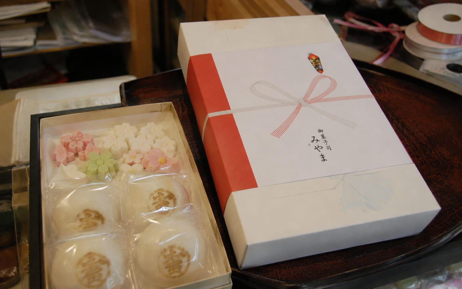 行事用の箱菓子
