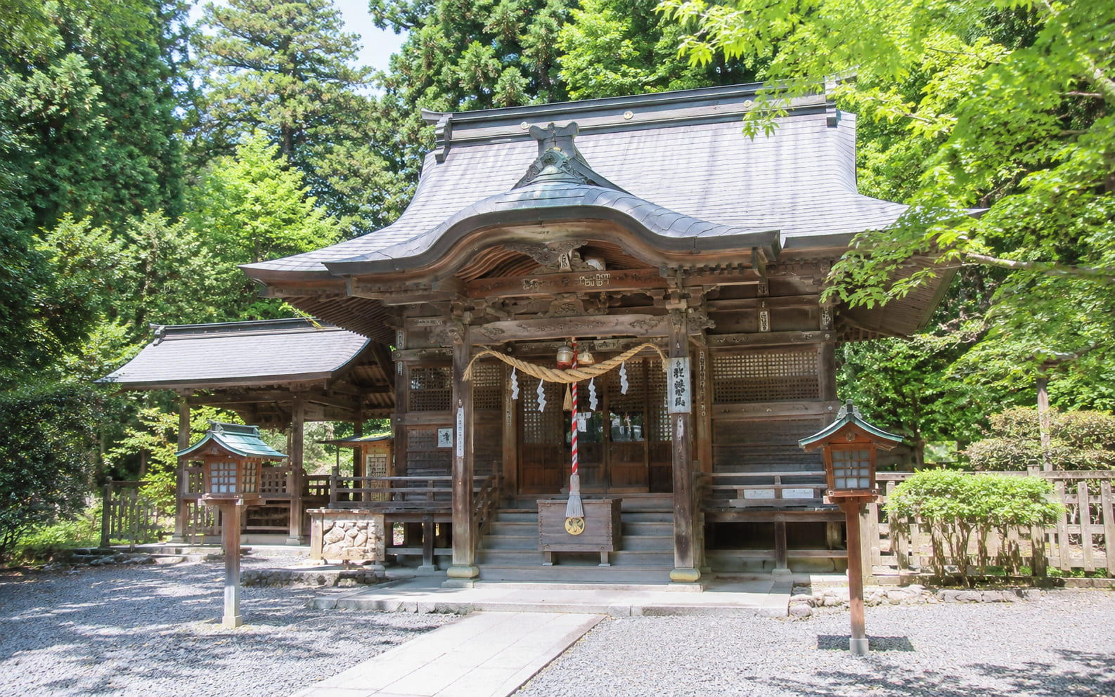 しゅうに山神社 拝殿